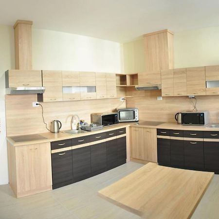 Hotel Piros Arany Panzio Kalocsa Zewnętrze zdjęcie