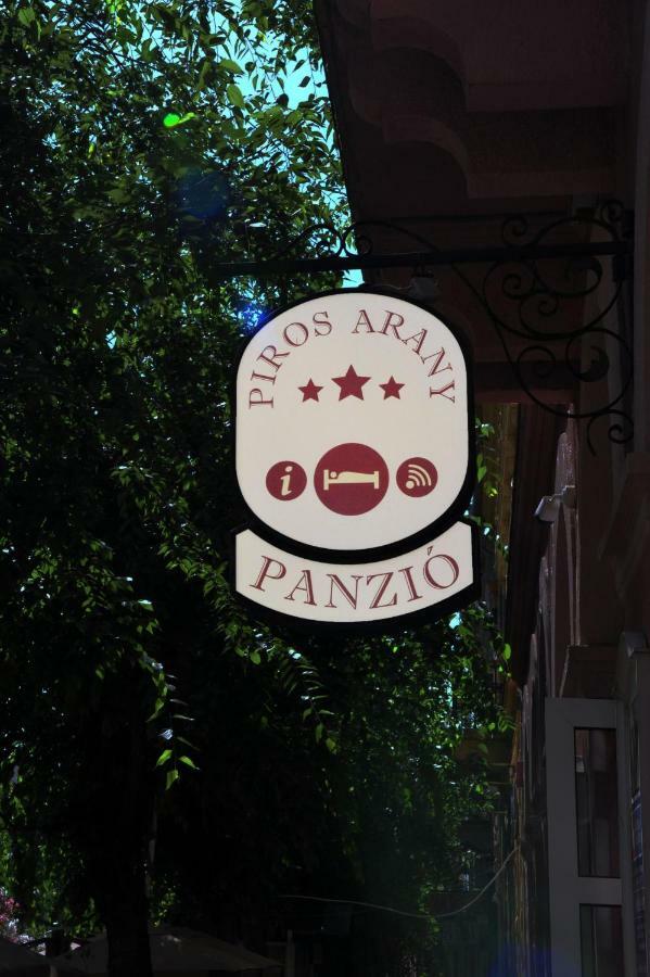 Hotel Piros Arany Panzio Kalocsa Zewnętrze zdjęcie