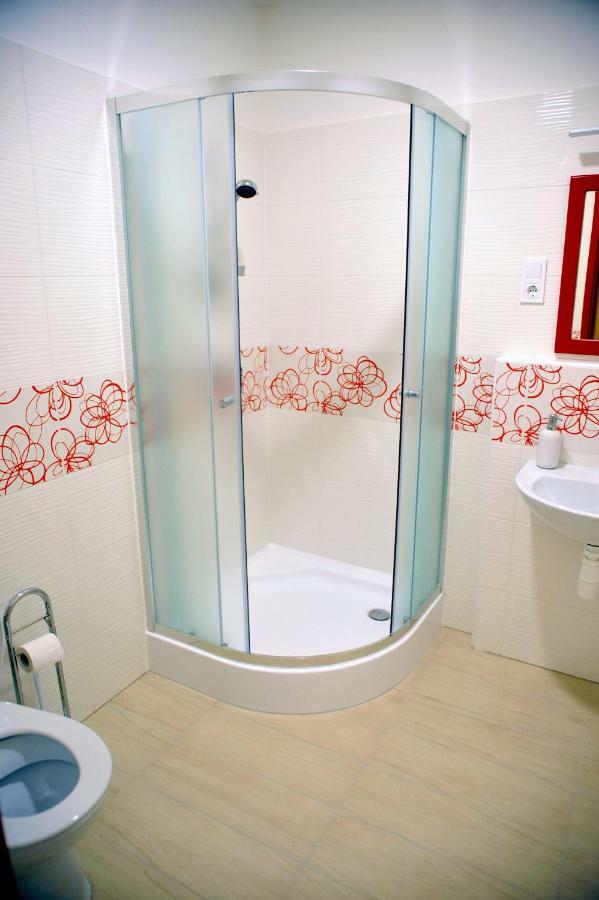 Hotel Piros Arany Panzio Kalocsa Zewnętrze zdjęcie